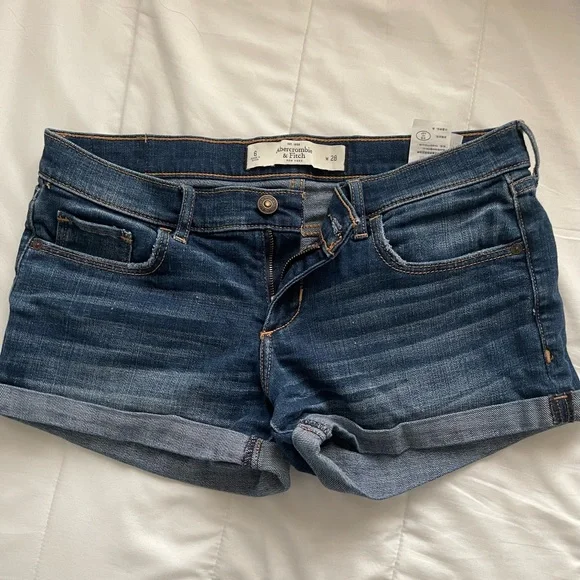 A&F Jean Short - Picture 1 of 2